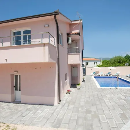 House Dragica