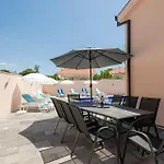House Dragica Vikendica *